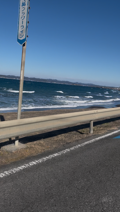この白波!!海風強すぎ!